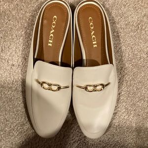 Cream coach slides